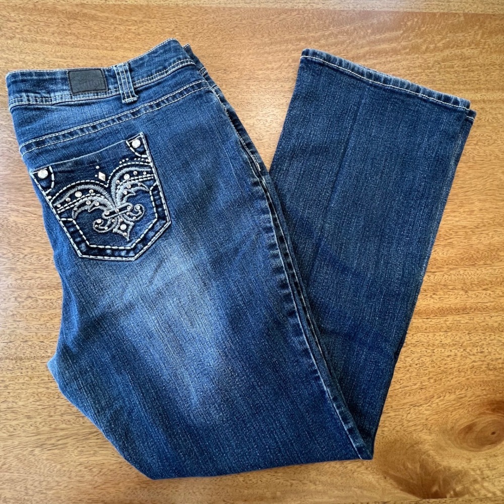 Love Nation Womens Plus Size 20 Bootcut Jeans Embroidered Fleur De Lis Blue Wash